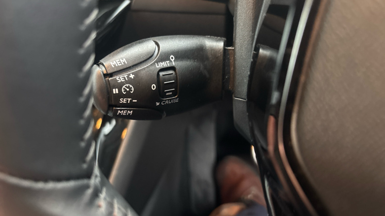 Peugeot 208 100kW Allure Premium + 50kWh 5dr Auto Electric Hatchback